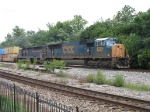 CSX 4780 & HLCX 9008 roll east with Q138